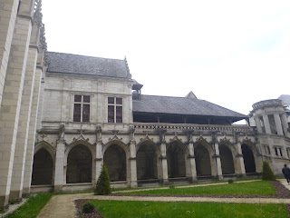 adaptation theatre Le curé de Tours Balzac cloître de la Psalette visite Renaissance CDNT 