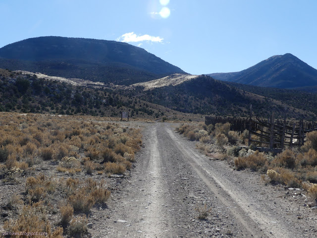 010: sign and corral