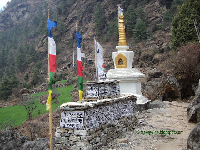 Carved stone on the way to Gokyo trekking