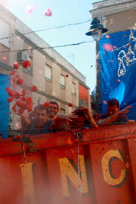 Tomatina Tomato Fight 2010 Seen On www.coolpicturegallery.net