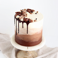 White Chocolate Buttercream Frosting – Smooth, Sweet & Oh-So Dreamy
