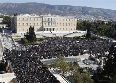 Πάμε στην πλατεία για να αλλάξουμε εμείς και μετά να αλλάξουμε αυτούς