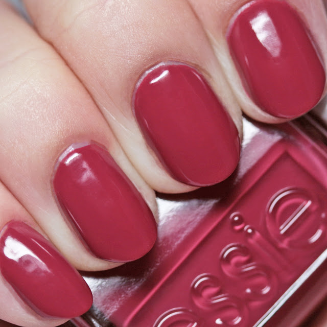  Essie Stop Drop & Shop 1523