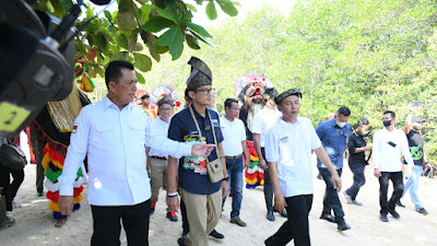 Kunjungi Desa Wisata di Nongsa Batam, Menteri Sandiaga Uno Dukung Industri Ekonomi Kreatif 