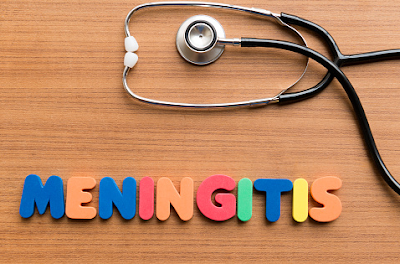 Penyakit meningitis adalah sebuah gangguan pada tubuh manusia yang lebih tepatnya adanya peradangan selaput otak dan sumsum tulang belakang. Hal ini akan sangat mengganggu keadaan aktivitas keseharian dari penderitanya. Gejala-gejala yang ditimbulkan oleh penyakit ini akan sangat mempengaruhi keadaan dari penderitanya.  Kondisi ini bisa terjadi disebabkan oleh beberapa faktor yang tentunya akan di bahas di dalam artikel ini. Untuk mengetahui lebih lanjut dalam bahasan penyakit meningitis pada tubuh manusia, silahkan di simak dan baca dengan sebagai yang telah tersaji di bawah ini.    Penyakit Meningitis Pada Tubuh Manusia  Meningitis merupakan sebuah gangguan yang ditemui pada tubuh manusia, hal ini menyerang salah satu bagian dari tubuh manusia yaitu bagian selaput sekitar otak dan sumsum tulang belakang (meninges). Hal ini akan menimbulkan gejala-gejala seperti demam dan menggigil, perubahan mental, dan sebagainya.  Maka dari itu penting untuk mengerti dan mengenali kondisi ini, agar di dalam melakukan aktivitas keseharian tetap melakukan pola hidup sehat dan menjaga lingkungan tetap aman dan bersih. Nah untuk mengetuhi lebih lanjut bahasan penyakit dari kondisi ini, silahkan di simak dan ikuti dengan sebagai berikut ini :  1. Pengertian Meningitis  Meningitis adalah infeksi yang menyebabkan radang selaput di sekitar otak dan sumsum tulang belakang (meninges). Hal ini paling sering disebabkan oleh virus, namun dalam beberapa kasus dapat disebabkan oleh bakteri atau jamur.  Beberapa tanda klasik meningitis termasuk sakit kepala, demam, dan leher kaku. Meskipun beberapa kasus bisa sembuh dalam beberapa minggu, pada beberapa kasus lain dapat mengancam jiwa. Jika merasa memiliki meningitis, periksakanlah ke dokter.  2. Seberapa Sering Meningitis Terjadi  Meningitis dapat terjadi pada setiap usia. Namun, paling sering menyerang anak-anak dan orang dewasa di bawah 30 tahun. Orang lanjut usia juga paling berisiko karena sistem kekebalan tubuh lemah.  3. Tanda dan Gejala Meningitis  Tanda dan gejala meningitis yang biasa ditemui ialah sebagai berikut : Demam dan menggigil, terutama pada bayi baru lahir dan anak-anak Perubahan kondisi mental Mual dan muntah Sensitif terhadap cahaya (photophodia) Sakit kepala parah Leher kaku (meningismus) Benapas pendek Sering pingsan Mungkin masih ada tanda dan gejala yang belum disebutkan di atas. Bila merasa memiliki kekhawatiran akan sebuah gejala tertentu, silahkan lakukan konsultasi dengan dokter.  4. Penyebab Meningitis  Meningitis paling sering disebabkan oleh virus. Penyebab lain termasuk bakteri, jamur, parasit, bahan kimia, obat-obatan, dan tumor. Jika penyebab indeksi adalah bakteri, bakteri tersebut termasuk : Neisseria meningitidis, Haemophilus influenzae, Streptococcus pneumoiac, Listeria monocytogenes, Eschericha coli, Klebsiella spesies, dan kelompok B streptokokus.   Bakteri menyebar melalui pernapasan dan sekresi tenggorokan (batuk, berciuman). Melindungi diri dengan melakukan kebersihan yang baik penting dilakukan. Jika infeksi dikarenakan virus, beberapa jenis virus tersebut adalah: virus yang menyebabkan gangguan usus (enterovirus), virus yang menyebabkan luka dingin dan herpes genital (herpes virus), virus west nile, gondok, dan virus HIV.  5. Faktor Risiko Meningitis  Faktor-faktor tertentu yang dapat meningkatkan risiko mengalami meningitis yaitu : Tidak melakukan vaksinasi meningitis Umur; Sebagian besar kasus meningitis viral terjadi pada anak berusi lebih muda dari 5 tahun Sistem kekebalan tubuh yang lemah Pengangkatan limpa Diabetes Hamil: jika anda sedang hamil, meningkatkan risiko tertular listeriosis (infeksi yang disbabkan oleh bakteri listeria, yang juga dapat menyebabkan meningitis) Tidak memiliki faktor risiko bukan berarti anda tiak bisa mengalami meningitis. Selalu lakukan konsultasi dengan dokter untuk informasi lebih lanjut.   Nah itu dia bahasan dari penyakit meningitis pada tubuh manusia, dari bahasan di atas bisa diketahui mengenai pengertian, seberapa sering terjadi, tanda dan gejala, penyebab, dan faktor risiko dari kondisi ini. Mungkin hanya itu yang bisa disampaikan di dalam artikel ini, mohon maaf bila terjadi kesalahan dalam penulisan, terimakasih telah membaca artikel ini."God Bless and Protect Us"