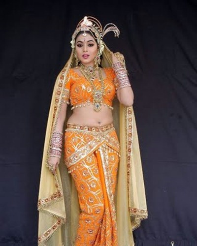 Telugu Hot Actress Poorna Wallpapers Gallery 2011