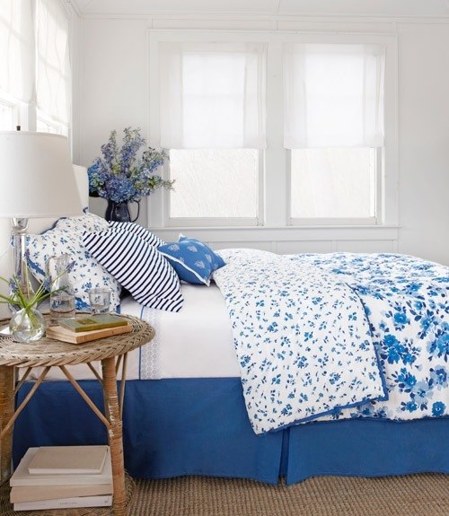  Decorating  with style blue  and white  cottage decorating  