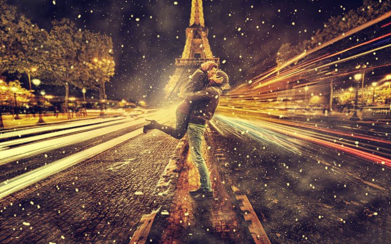 Paris Eiffel tower wallpaper honeymoon kiss