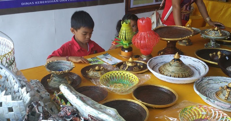  Kerajinan  Koran  Gulung  Kerajinan  Tangan Dari Botol DKP 