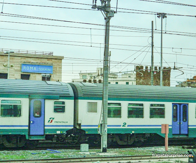 Trem Expresso Leonardo do Aeroporto de Fiumicino para o Centro de Roma