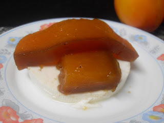 Gelatina de caqui al anís