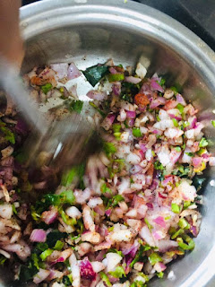 onion-stuffed-paratha-recipe-step-3(9,2)