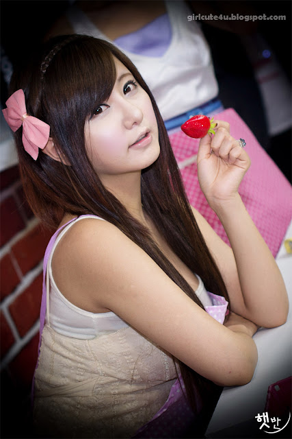 21 Ryu-Ji-Hye-KOBA-2011-01-very cute asian girl-girlcute4u.blogspot.com