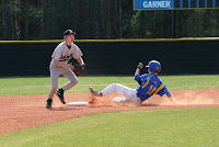 Colin Perry hustles into second