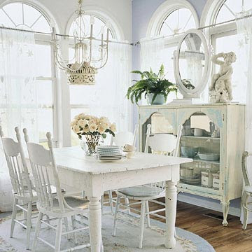 Classic Style: Shabby Chic Dining Room