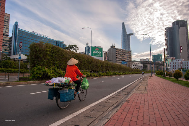 Ho Chi Minh unseen tour with local photographer