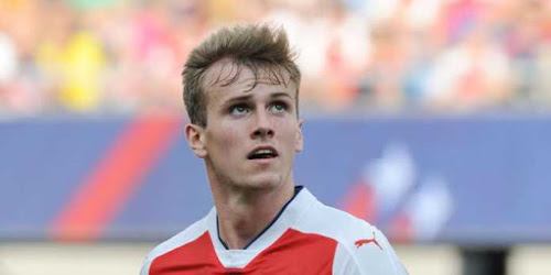 Burnley Incar Bek Muda Arsenal