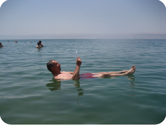 dead sea,salt water sea fact,Sea in which you will float,Impossible to Sink in dead Sea