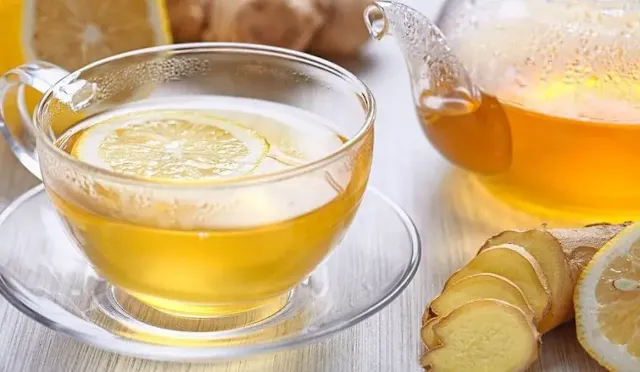 Ginger and Lemon Detox Tea