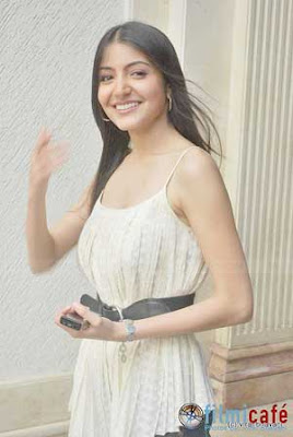 Anushka Sharma Radio City Contest Photos