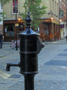commemorative pump, Broadwick Street