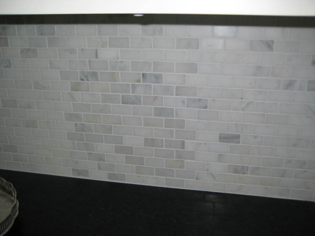Tumbled Marble Subway Tile Backsplash