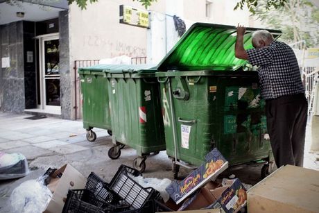 Φτωχοί άνθρωποι με πληγωμένο εγωισμό…