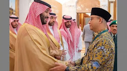 Banjir Pujian Netizen Foto Anies Bersalaman dengan Pangeran MBS di Saudi