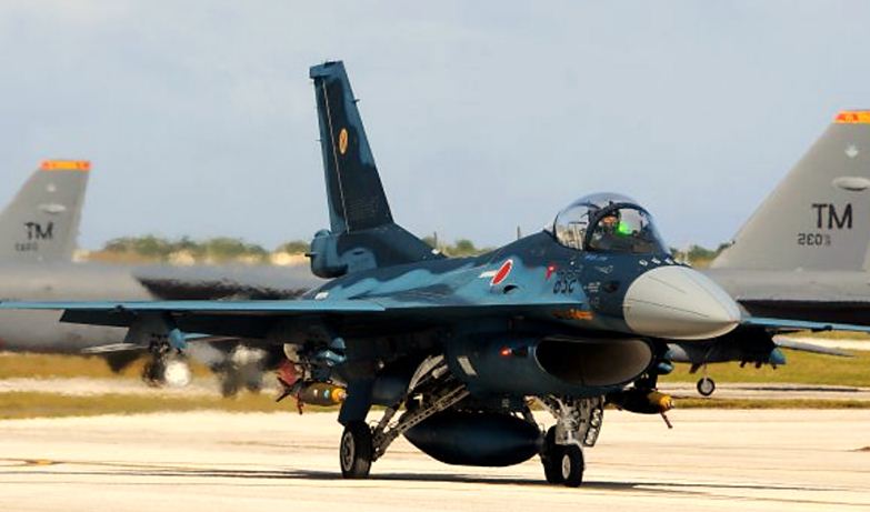 Mitsubishi F-2