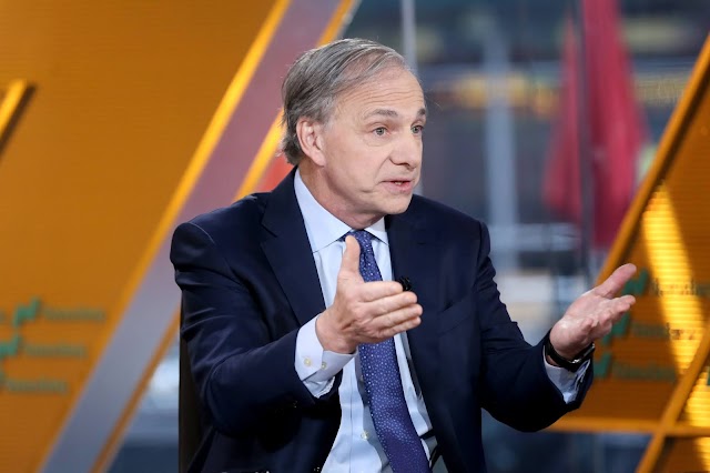 Hedge-fund billionaire Ray Dalio says regulators will 'kill' bitcoin if it gets too successful