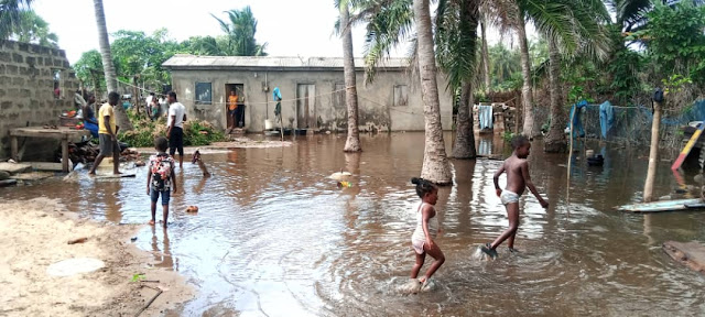 Hundreds of residents in Keta and Anloga displaced by tidal waves