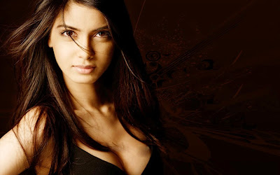 Diana Penty Photos and Pictures
