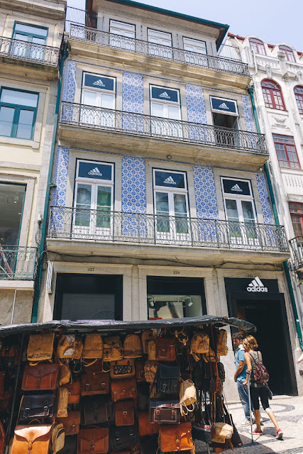 サンタ・カタリーナ通り（Rua de Santa Catarina）