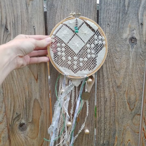 DIY Upcycled Dream Catcher - 7 Days of Thrift Shop Flips - Day Six