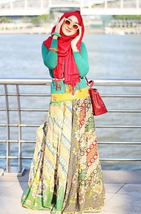15 Koleksi Batik  Casual Hijab  Untuk Remaja Wanita Muda