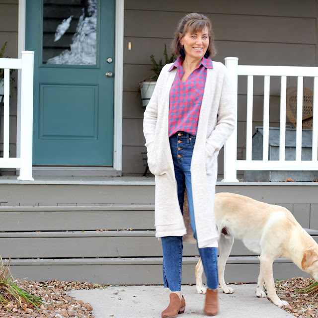 Butterick 5997 in plaid linen with bias pocket and cuffs.