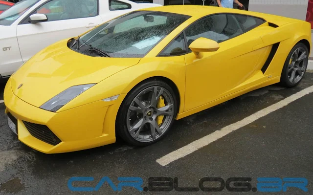 Yellow Lamborghini Gallardo LP560-4