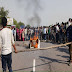 Breaking: सरकार पर भड़का गुस्‍सा, आगरा-दिल्‍ली हाईवे जाम, मजदूरों ने लगाई आग