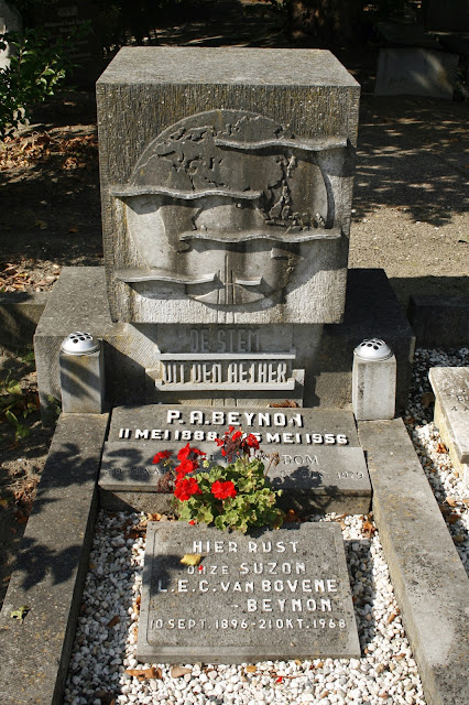 Graf P.A. Beynon, ' De stem uit den aether', Nieuw Eykenduynen. Foto: Robert van der Kroft