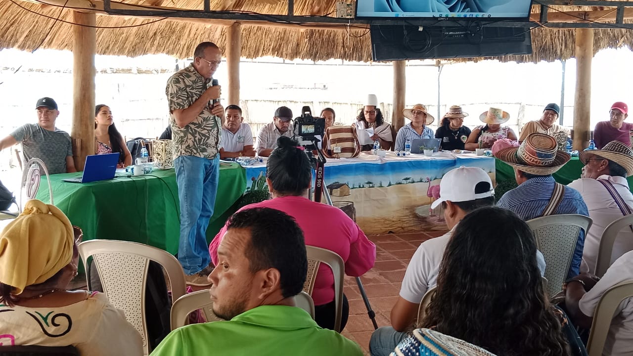 https://lanochedelarcoiris.blogspot.com/La Guajira: sede de la sesión número 72 para los Pueblos Indígenas pertenecientes a la Mesa Permanente de Concertación Nacional