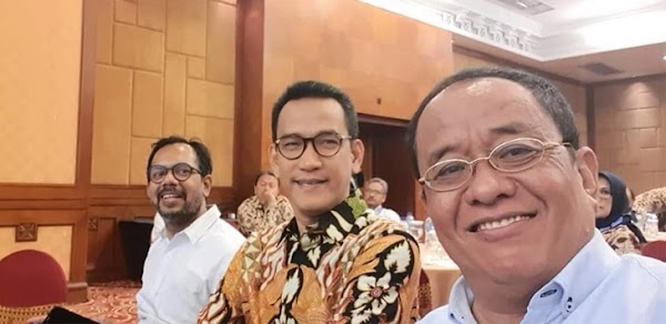 Tanggapi Polemik Said Didu dan Luhut, Refly Harun: Kalau Mau Jadi Menteri ya Harus Tahan Banting