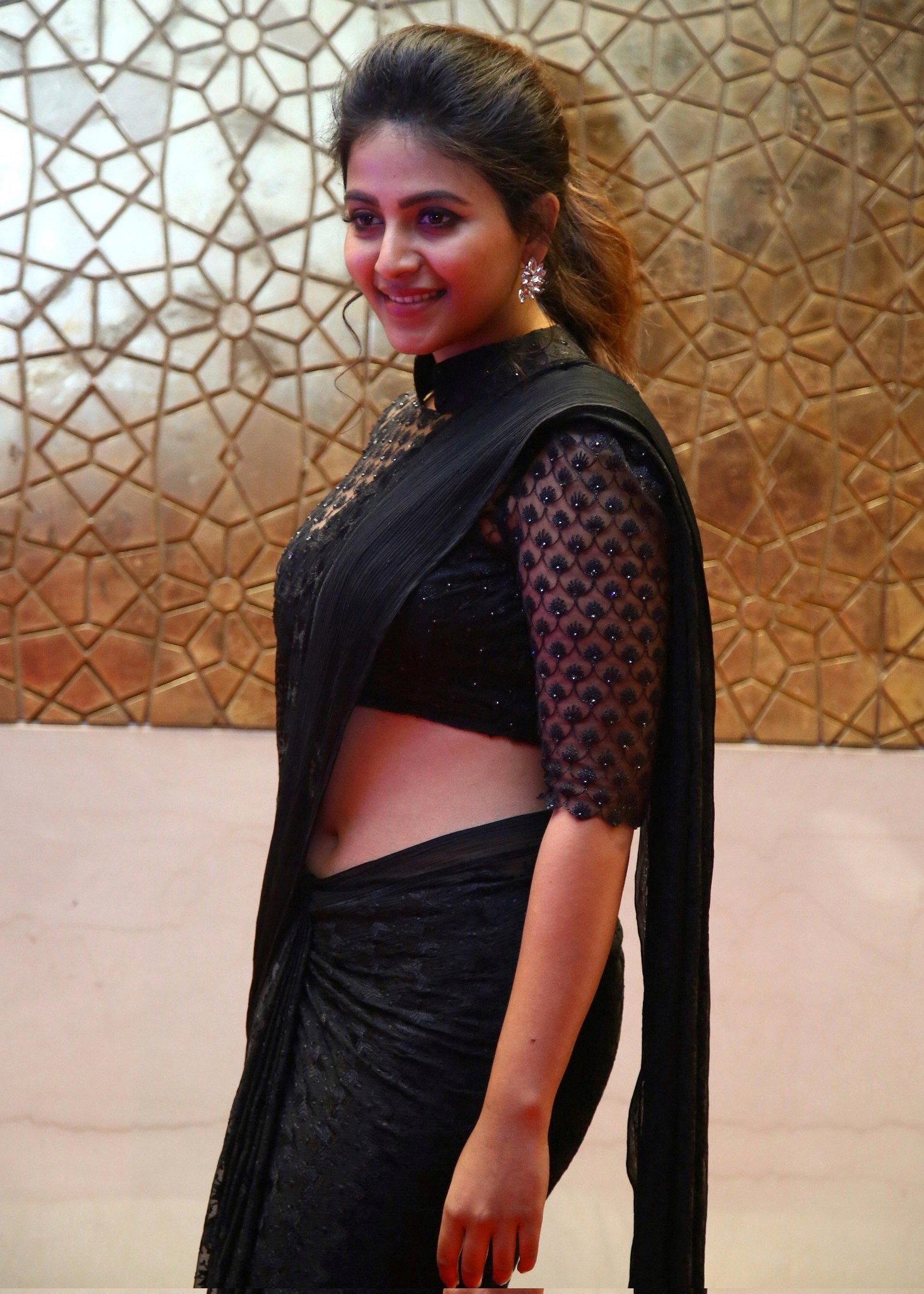 Anjali Big Navel in Black Saree