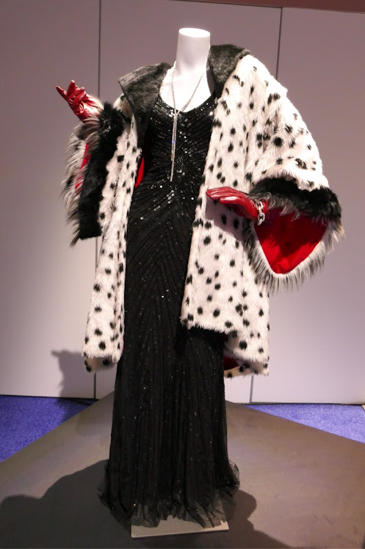 Victoria Smurfit Once Upon a Time Cruella de Vil costume