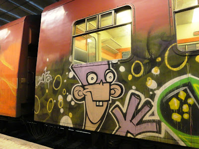2Pon graffiti