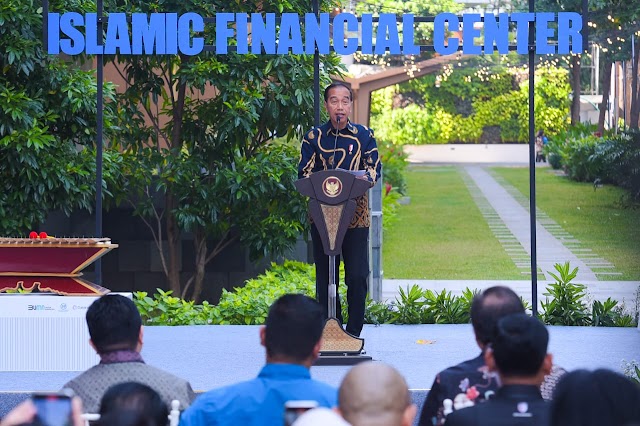 Presiden Jokowi Resmikan Kawasan Indonesia Islamic Financial Center 