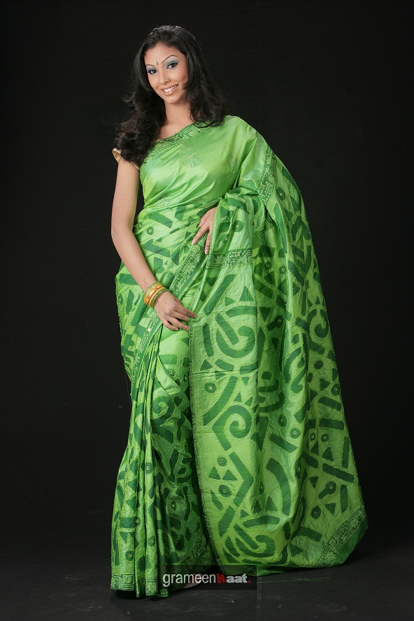 green saree blouse