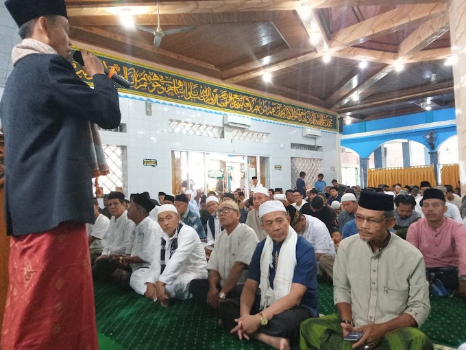 Shalat Idul Fitri 1445 Hijriah di Mesjid Raya Sungai Limau Penuh Sesak, Meski Sebelumnya Sempat Terkena Banjir