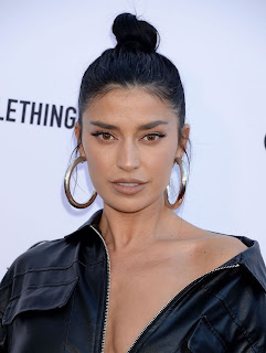 Nicole Williams at The Daily Front Row Fashion Awards 2019