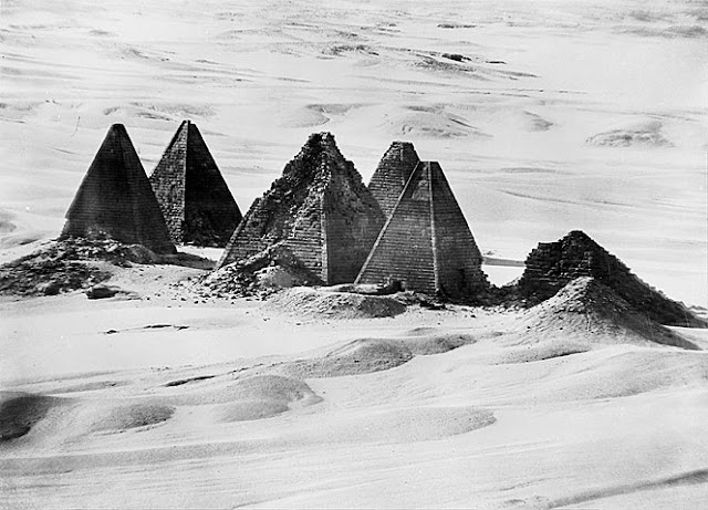SUDAN (NUBIA):  Meroë - View of the royal tombs in the south cemetery (3rd century B.C. - 4th century A.D.).  Photo from the 1906-7 expedition.