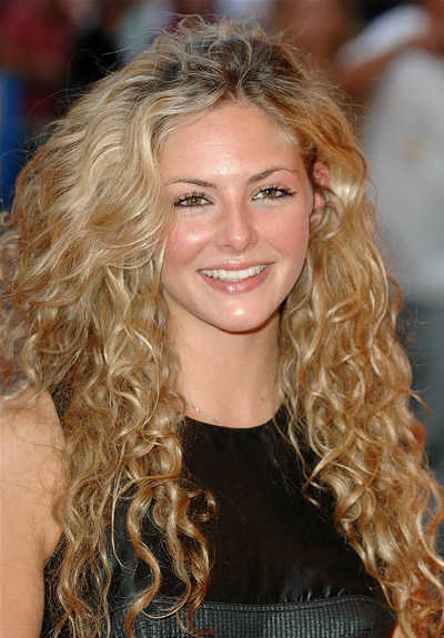 easy hairstyles for curly hair